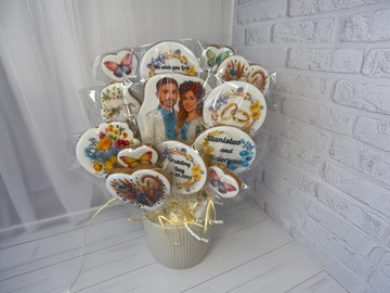 Gingerbread Bouquets